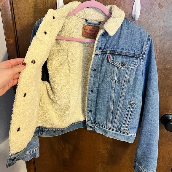 Levi’s original Sherpa trucker jacket - Picture 2 of 4